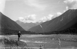 Australian lawyer Marie Byles’ expedition to the New Zealand alpine country in 1935. Mahitahi Valley.