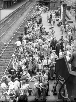 Crowd at Broadmeadow Railway Station, Newcastle, NSW, June 1, 1946. (2)