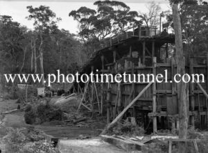Mining resumes after a stoppage at Seaham No.2 colliery (West Wallsend, NSW), August 7, 1945.