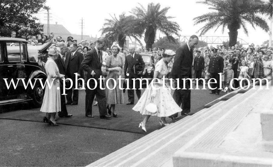 queen visits newcastle nsw