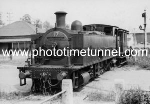 Steam locomotive no.17 (2).