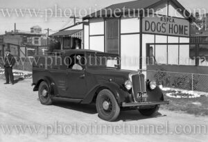 New dog ambulance delivered to RSPCA Newcastle, September 14, 1937